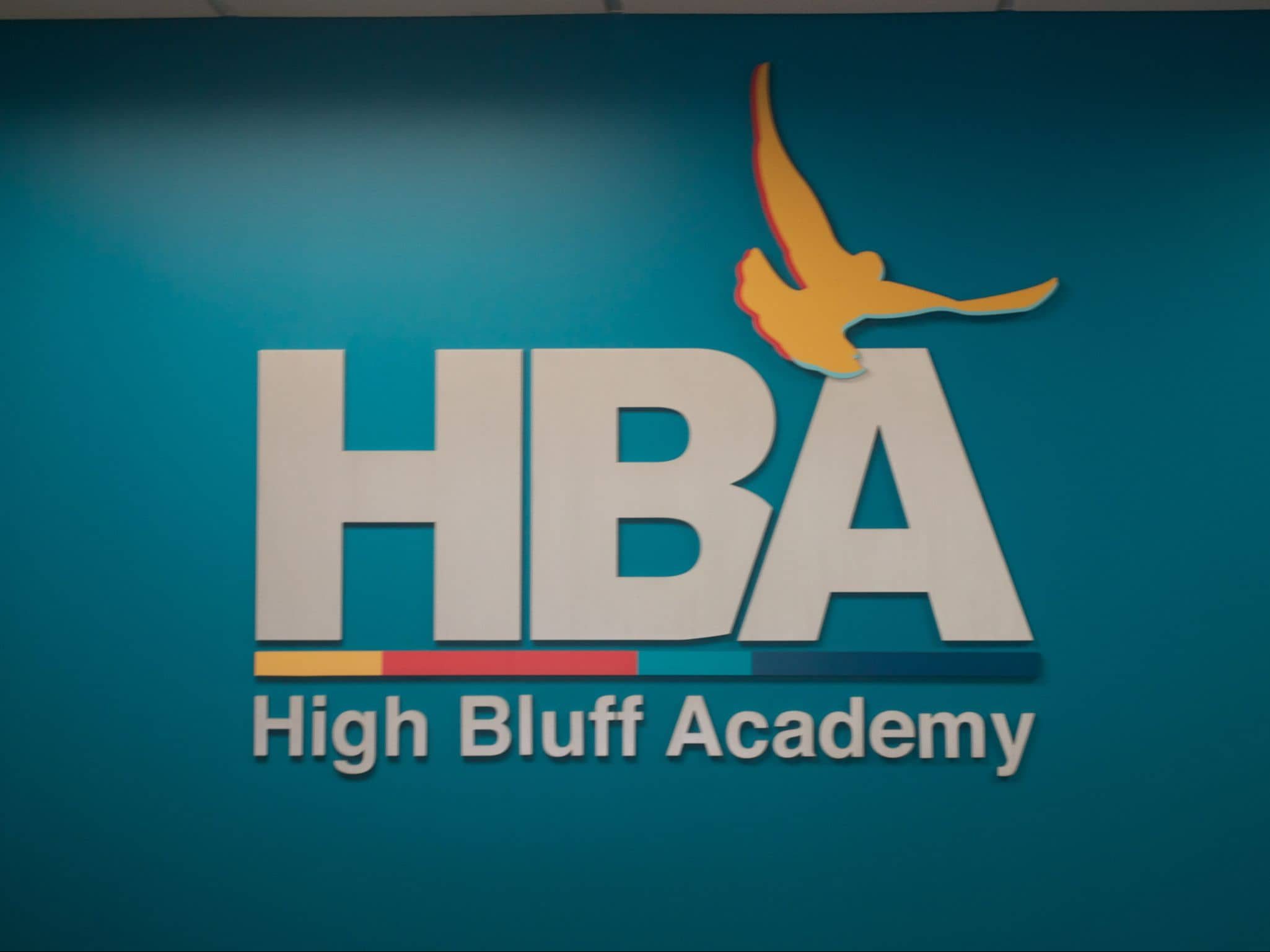 High Bluff Academy High Bluff Academy 海布拉佛学校